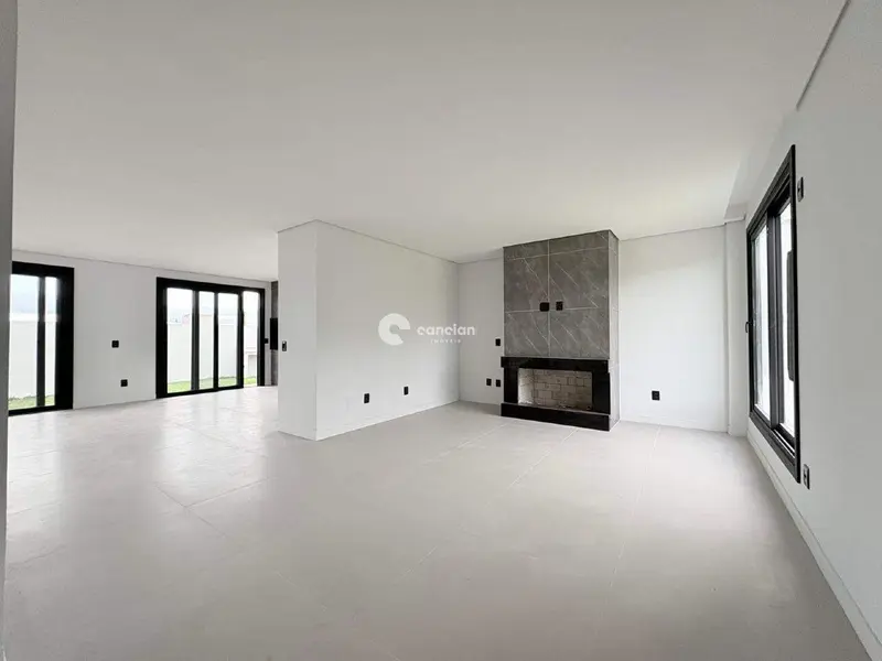 Casa de Condomínio à venda no Tomazetti: 