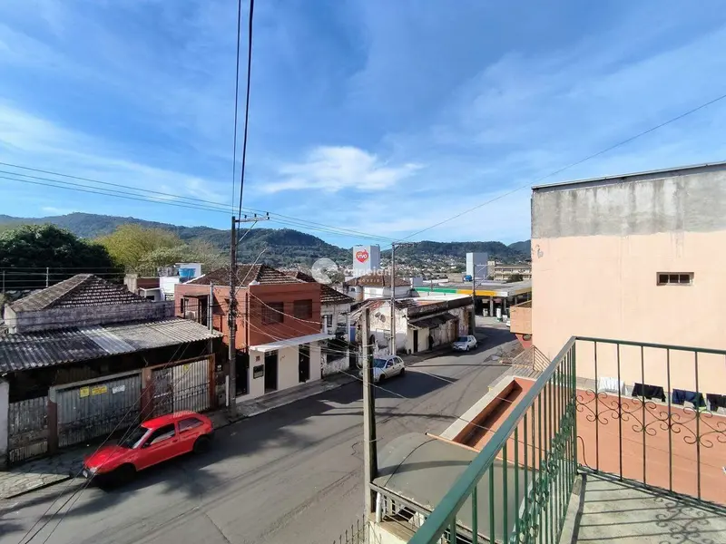 Casa à venda no Centro: 