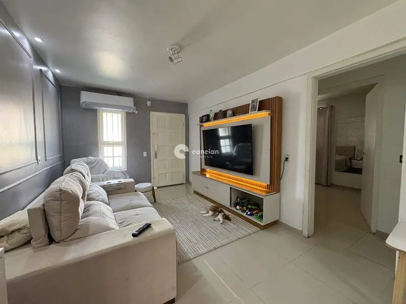 Casa à venda no Urlândia: Sala de estar / Porta da frente