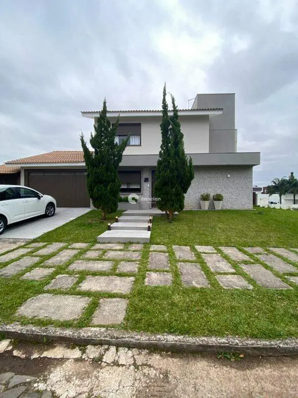Casa de Condomínio à venda no Tomazetti: 