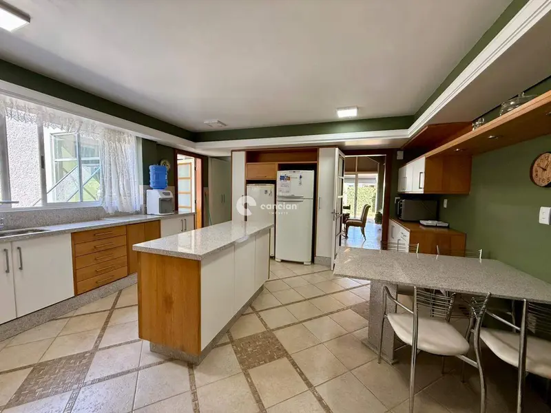 Casa de Condomínio à venda no São José: 