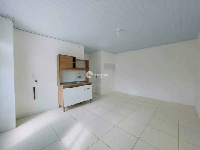 Kitnet para aluguel no Nossa Senhora do Rosário: