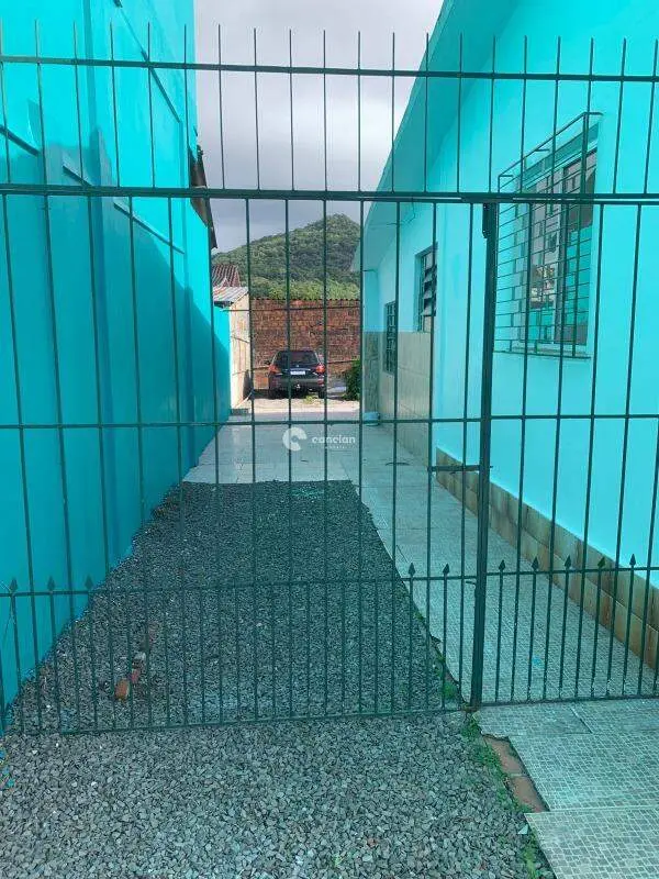Casa à venda no Camobi: