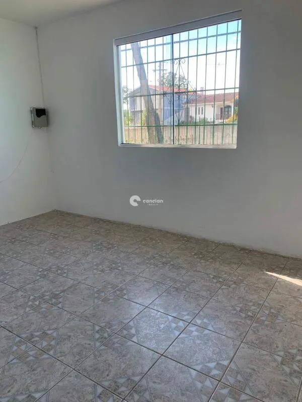 Casa à venda no Camobi: