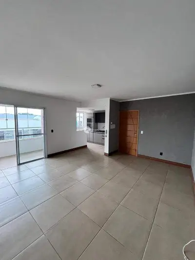 Apartamento à venda no Pinheiro Machado: 