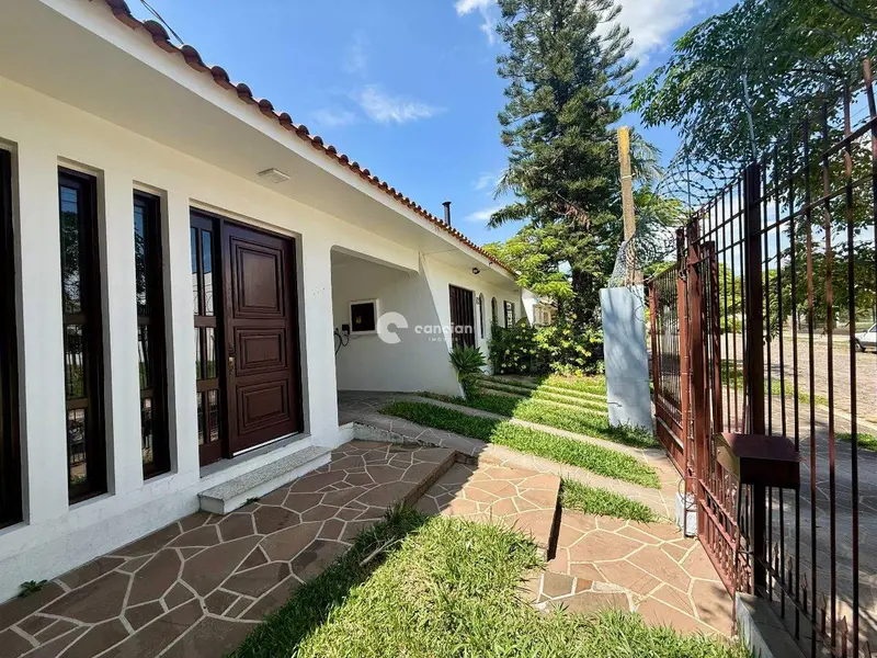 Casa à venda no Camobi: 