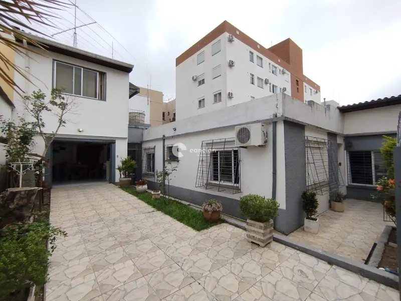 Casa à venda no Centro: