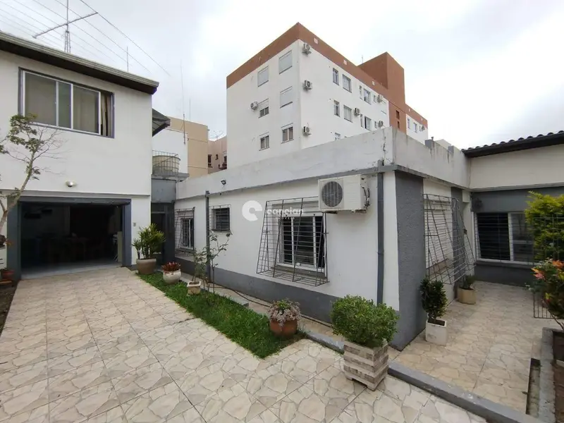 Casa à venda no Centro: