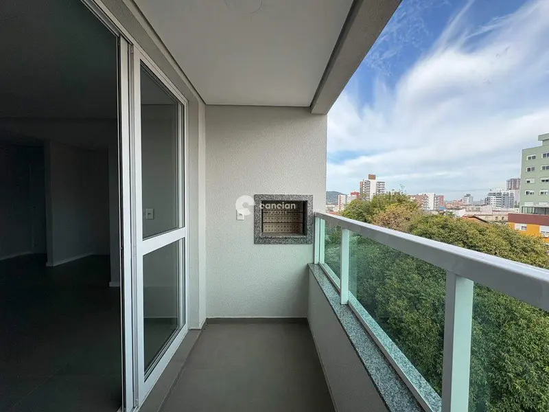 Apartamento à venda no Nossa Senhora das Dores: sacada sol tarde sala