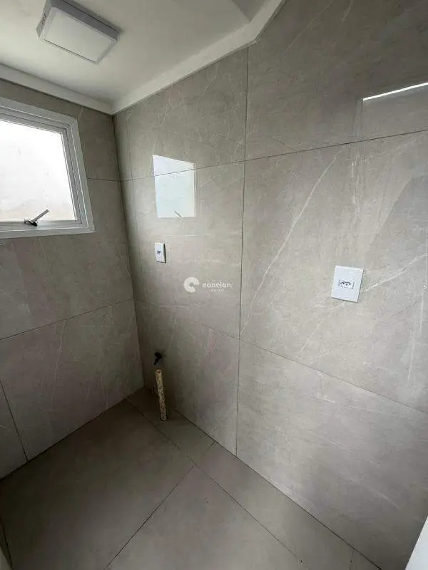 Casa à venda no Tomazetti: 