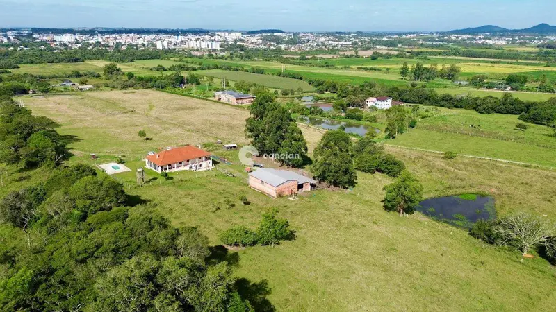 Área Rural à venda no Camobi: 