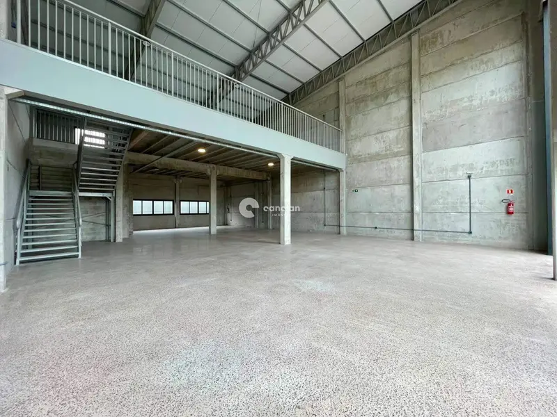 Pavilhão para aluguel no Juscelino Kubitschek: 