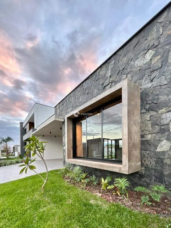Casa de Condomínio à venda no Camobi: 