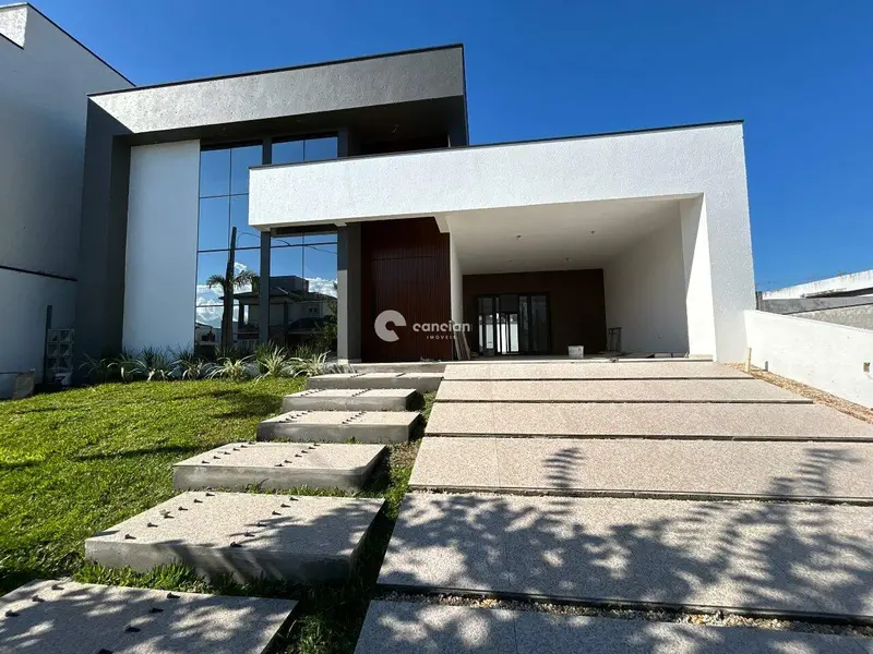 Casa de Condomínio à venda no Camobi: 