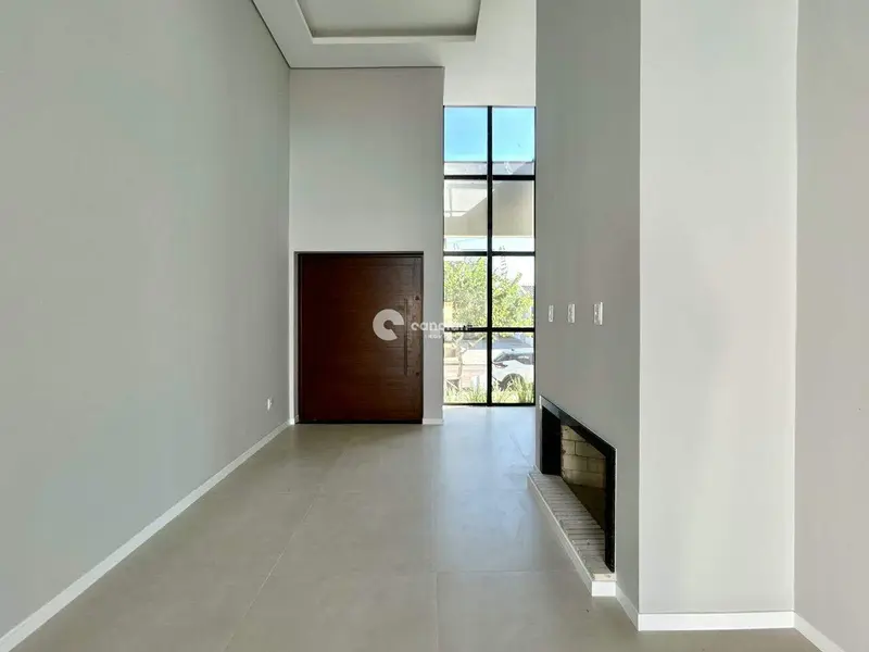 Casa de Condomínio à venda no Camobi: 