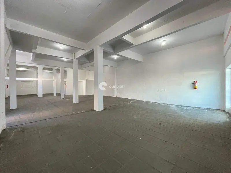 Pavilhão para aluguel no Centro: 
