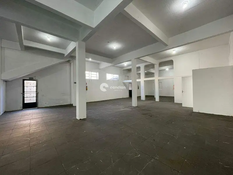 Pavilhão para aluguel no Centro: 