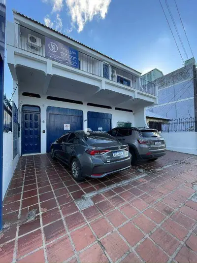 Pavilhão para aluguel no Centro: 