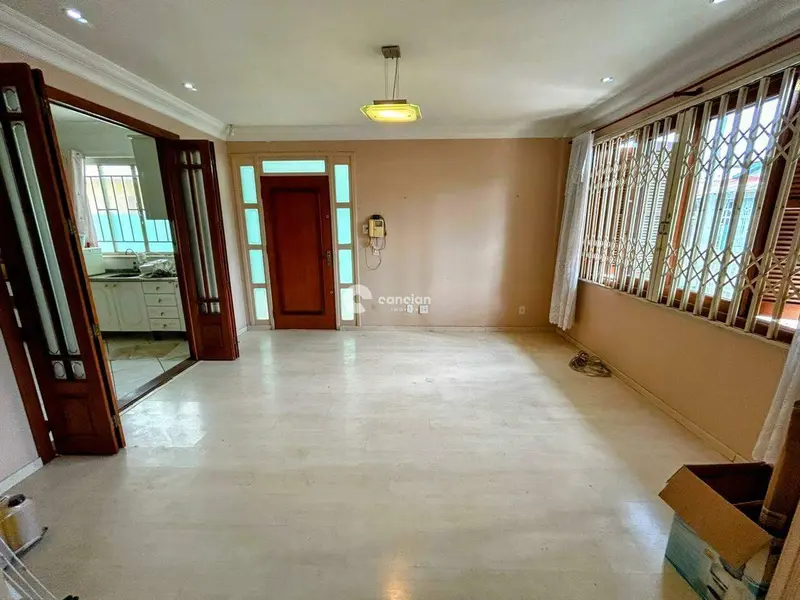 Casa à venda no Camobi: 