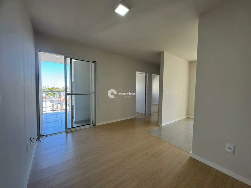 Apartamento à venda no Camobi: Sala de Estar