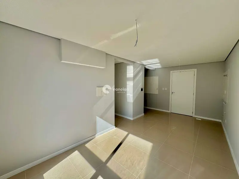 Apartamento à venda no Camobi: