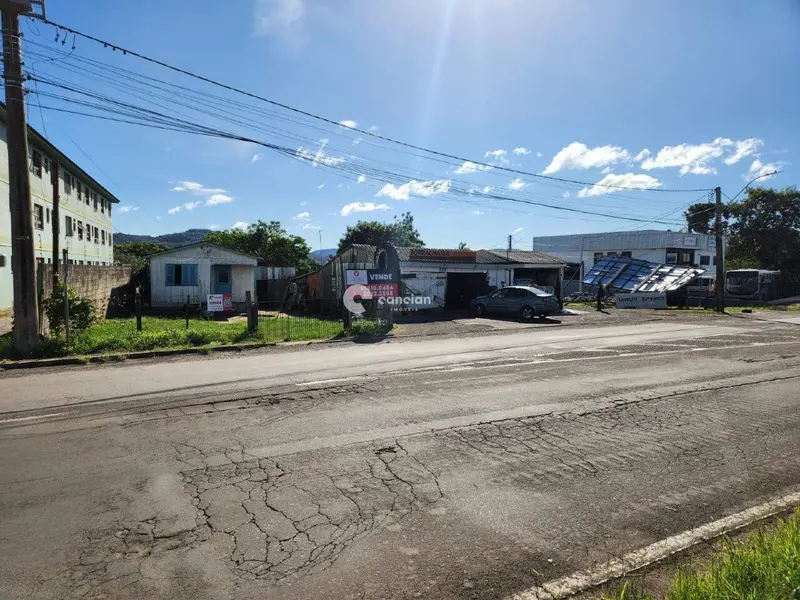 Terreno à venda no Camobi:
