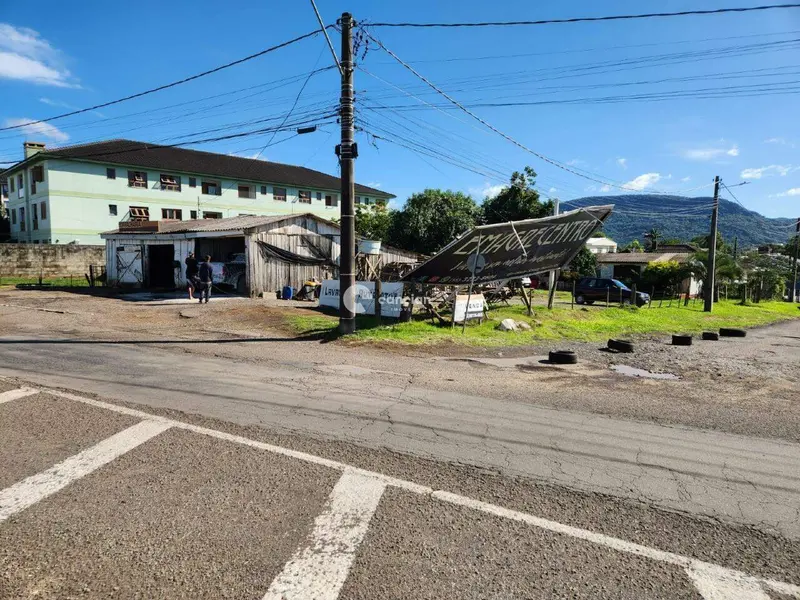 Terreno à venda no Camobi: