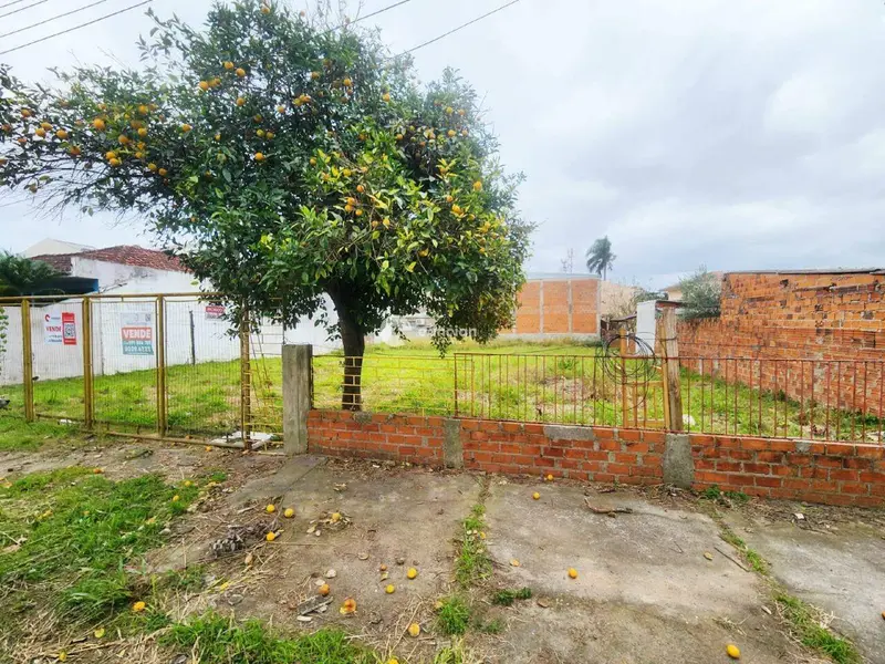 Terreno à venda no Camobi: 