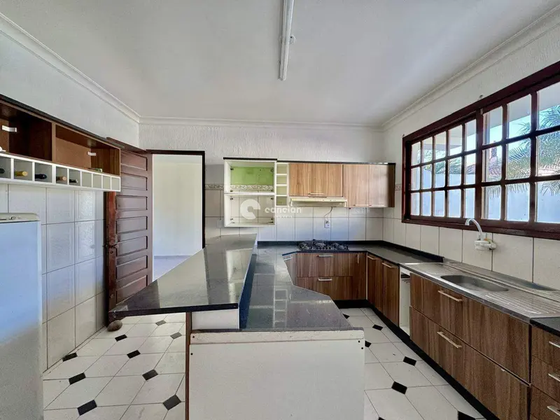 Casa à venda no Residencial Santa Lúcia: 
