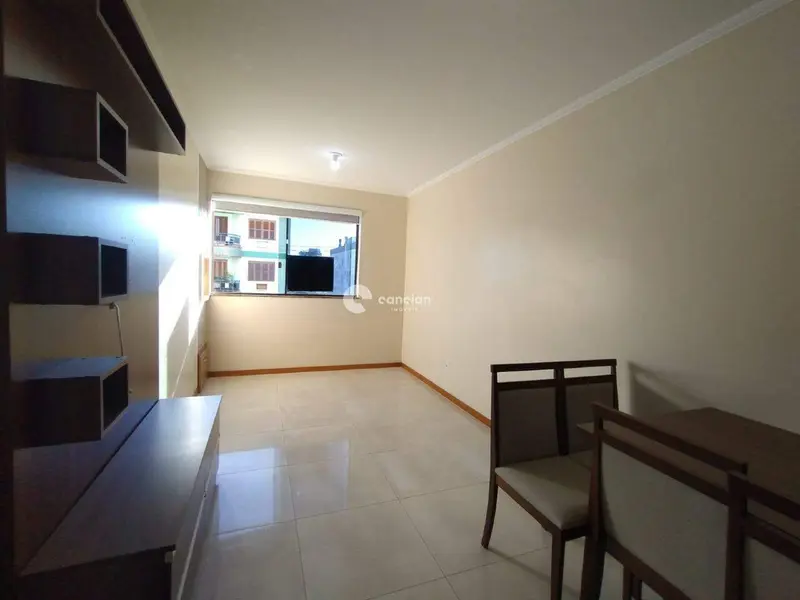 Apartamento à venda no Camobi: Sala de Estar Vista 2