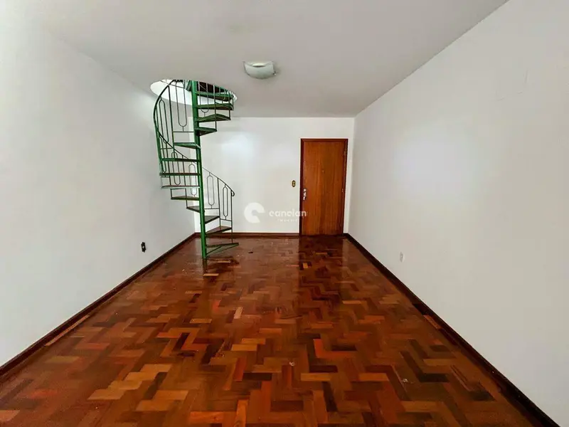 Duplex à venda no Centro: 