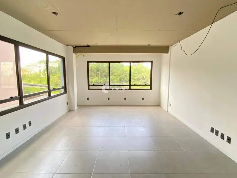 Sala Comercial à venda no Nossa Senhora das Dores: