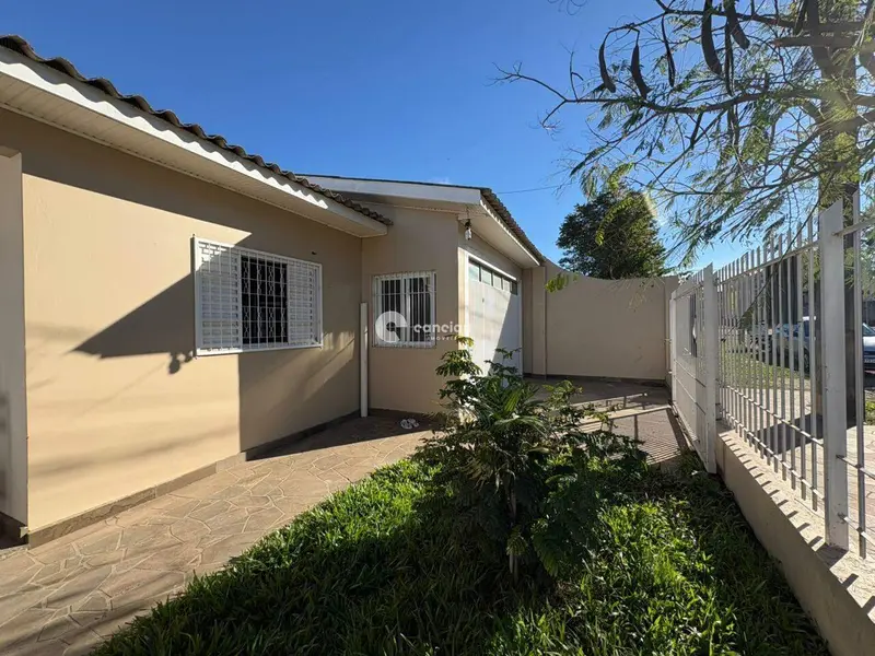 Casa à venda no Pinheiro Machado: 