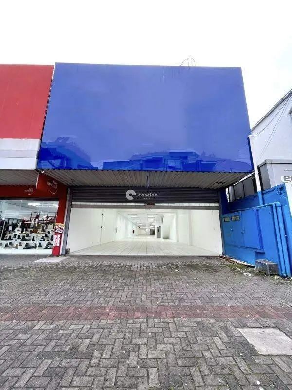 Pavilhão para aluguel no Centro: