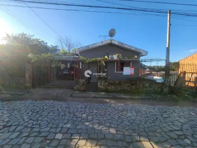 Casa à venda no Camobi: 