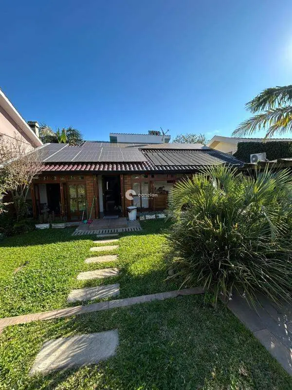Casa à venda no Camobi: 
