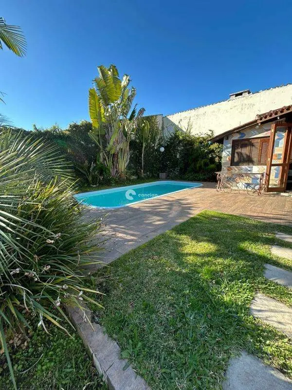 Casa à venda no Camobi: 