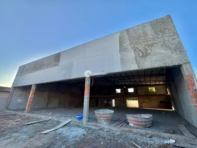 Pavilhão à venda no São José: 