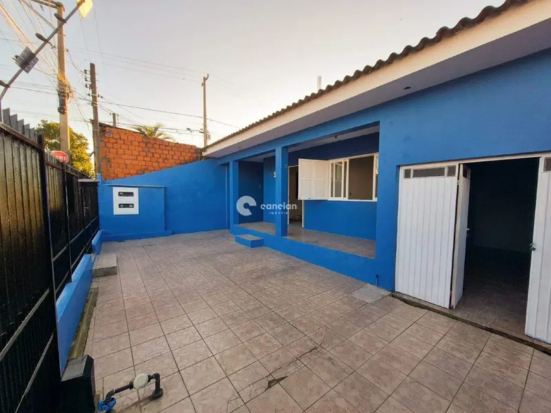 Casa à venda no Juscelino Kubitschek: 
