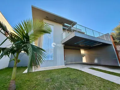Casa de Condomínio à venda no Tomazetti: 