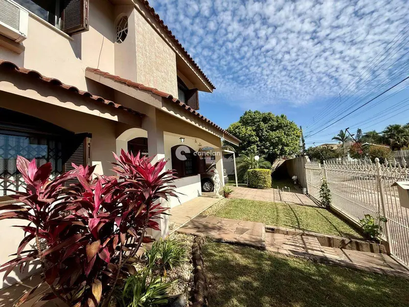 Casa à venda no Camobi: 