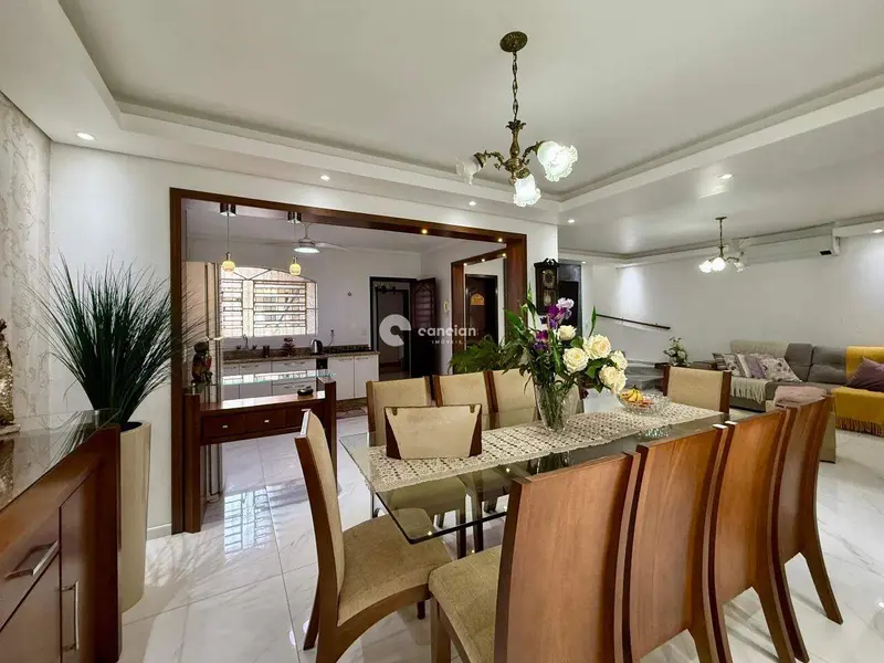 Casa à venda no Camobi: 