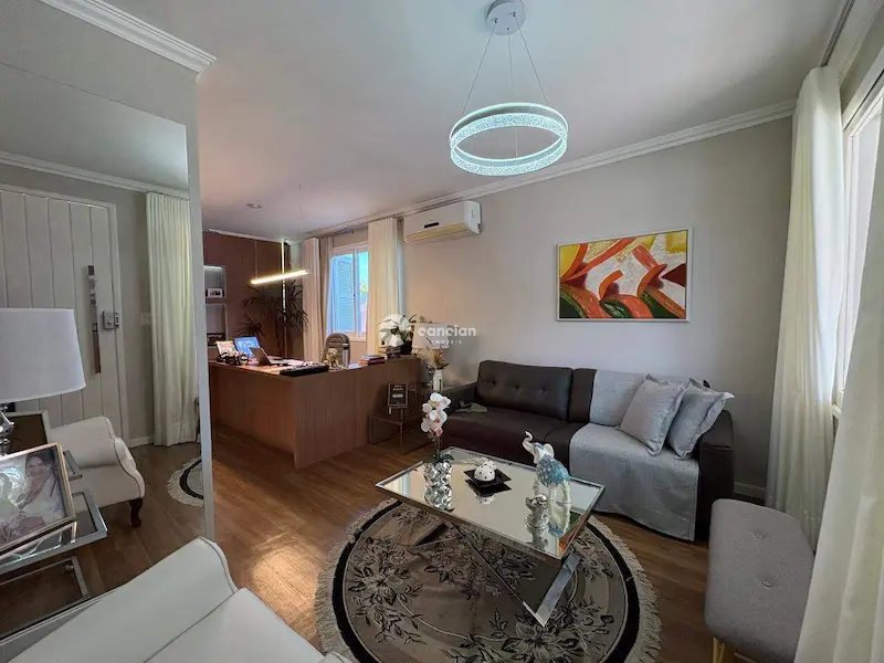 Casa à venda no Dom Antônio Reis: sala andar superior