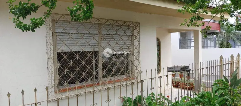 Casa à venda no Camobi: 