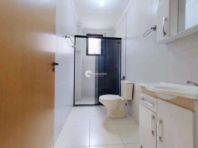 Apartamento para aluguel no Camobi: Banheiro social