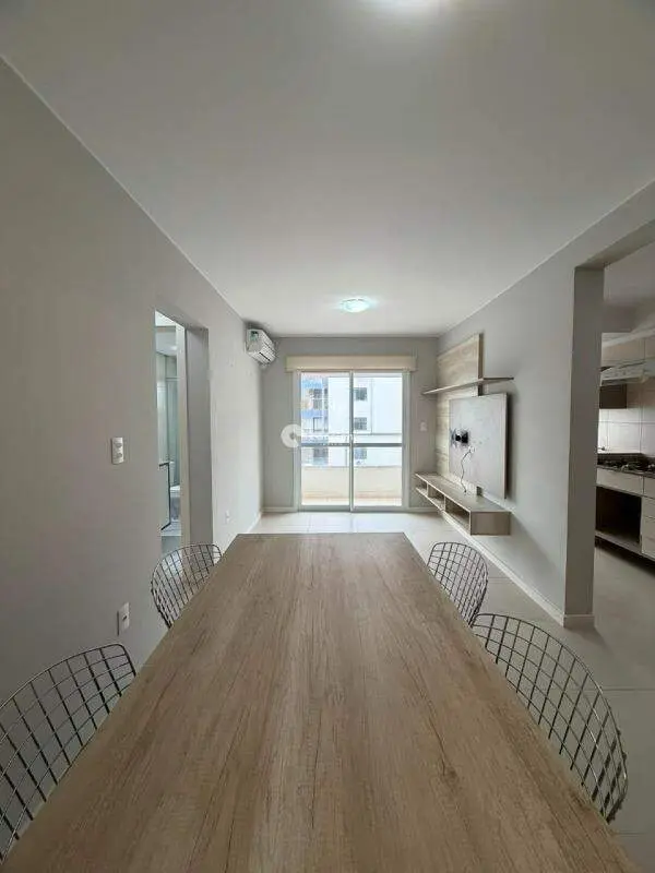 Apartamento para aluguel no Centro: 