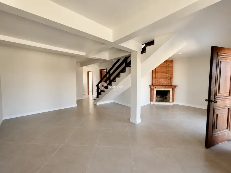 Casa para aluguel no Pé de Plátano: 
