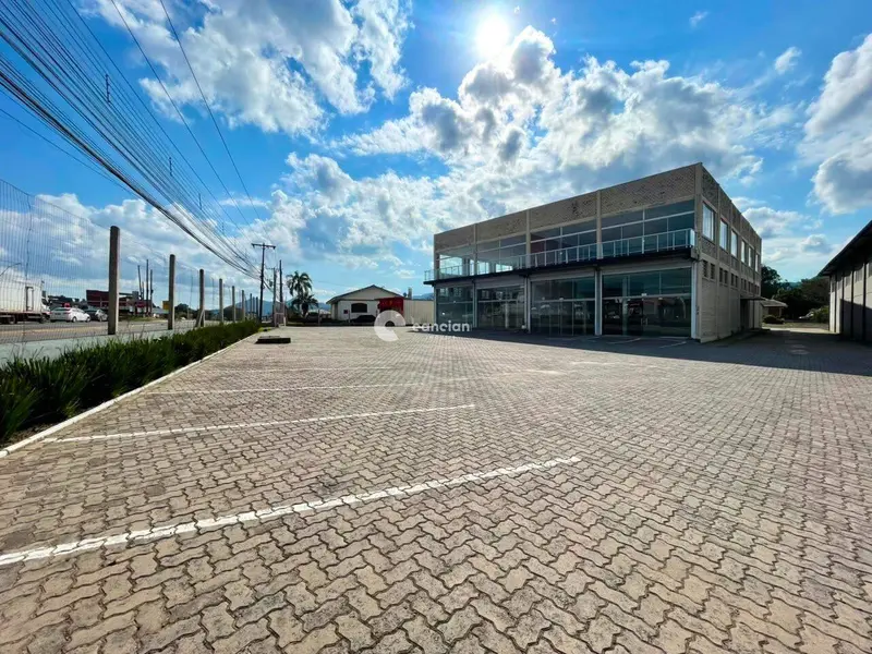 Pavilhão para aluguel no Camobi: