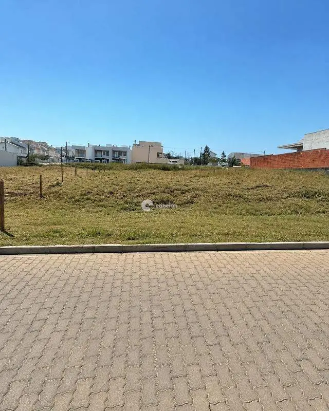 Terreno à venda no Camobi: