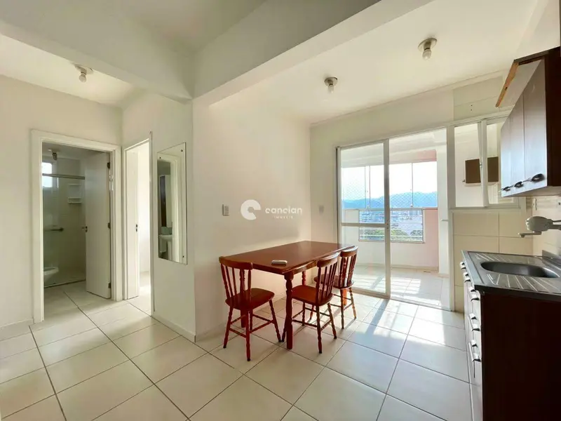 Apartamento para aluguel no Centro: 